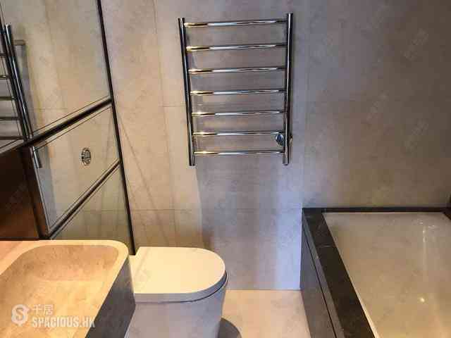 Mid Levels Central - Arezzo 12