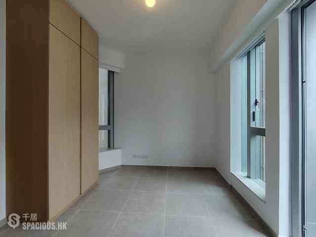 Sai Ying Pun - No.8 Hing Hon Road (Resiglow-Bonham) 02