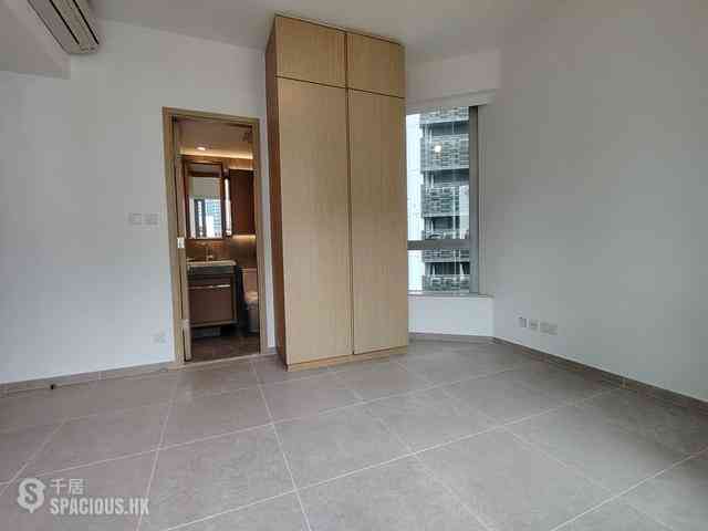 Sai Ying Pun - No.8 Hing Hon Road (Resiglow-Bonham) 03