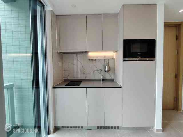 Sai Ying Pun - No.8 Hing Hon Road (Resiglow-Bonham) 06