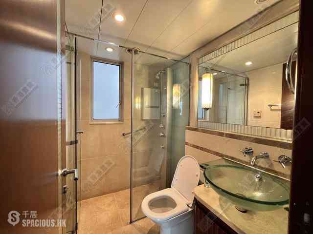 West Kowloon - The Harbourside 11