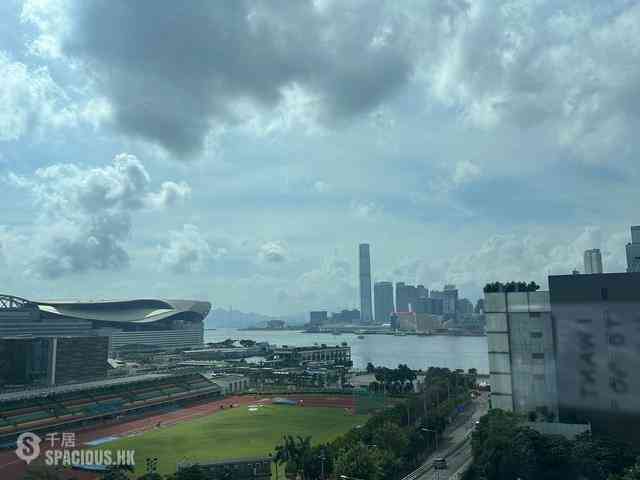 Wan Chai - The Gloucester 08