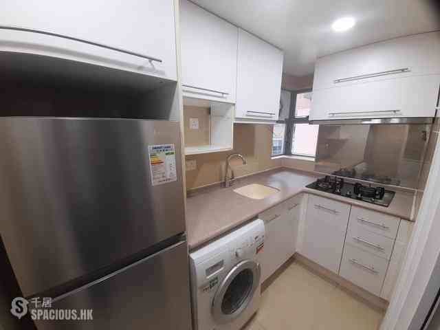 Sheung Wan - Queen's Terrace Block 2 06