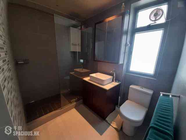 Sai Ying Pun - Kingsfield Tower Block B 05