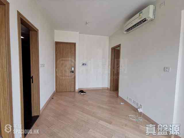 Causeway Bay - Park Haven 02