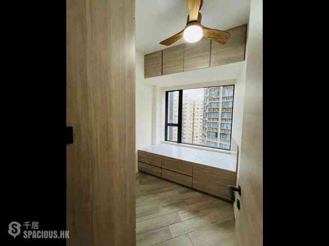 North Point - Fleur Pavilia Tower 2 08