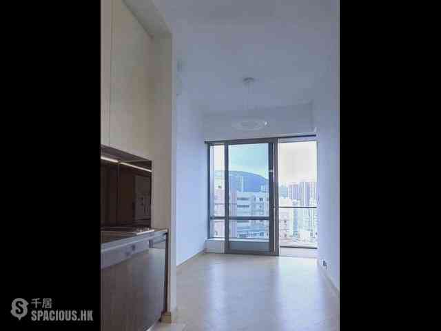 Causeway Bay - Jones Hive 01