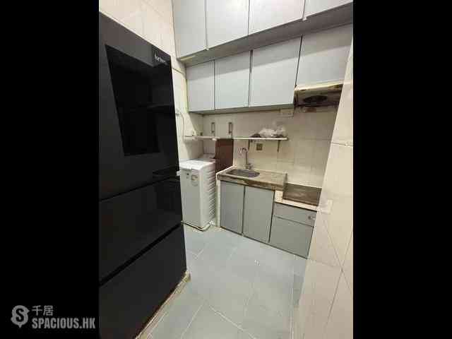 Sai Ying Pun - Chiu Kwong Mansion 05