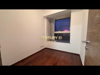 Soho - Centrestage 04