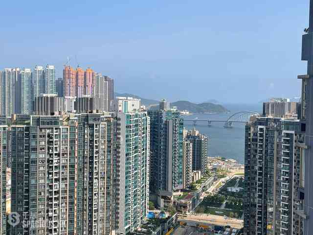 Tseung Kwan O - The Wings The Wings 02