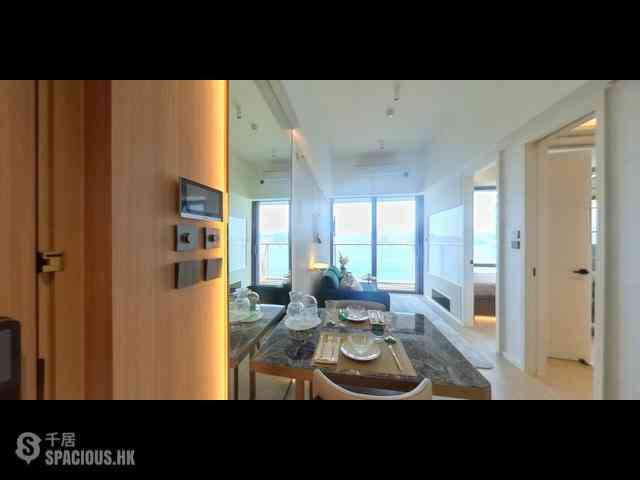 Sai Ying Pun - Des Voeux W Residence 01