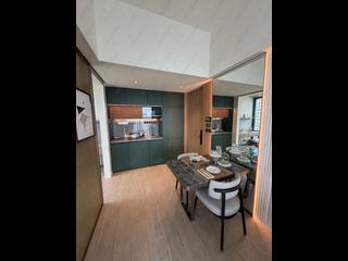 Sai Ying Pun - Des Voeux W Residence 07