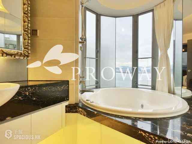 Sai Wan Ho - Grand Promenade 06