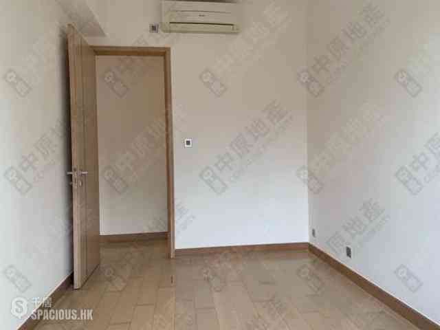 Wong Chuk Hang - Marinella 03