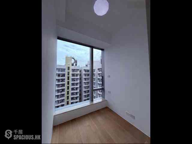 Tseung Kwan O - Savannah Block 3C 04