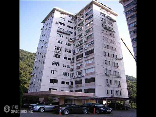 Repulse Bay - Sea Cliff Mansions 02