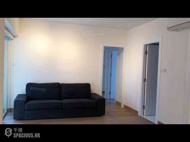 Soho - Centrestage 04
