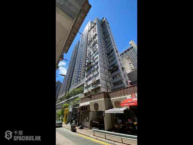 Sai Ying Pun - Tung Cheung Building 04