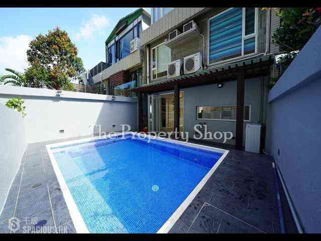 Clear Water Bay - Little Palm Villa 01