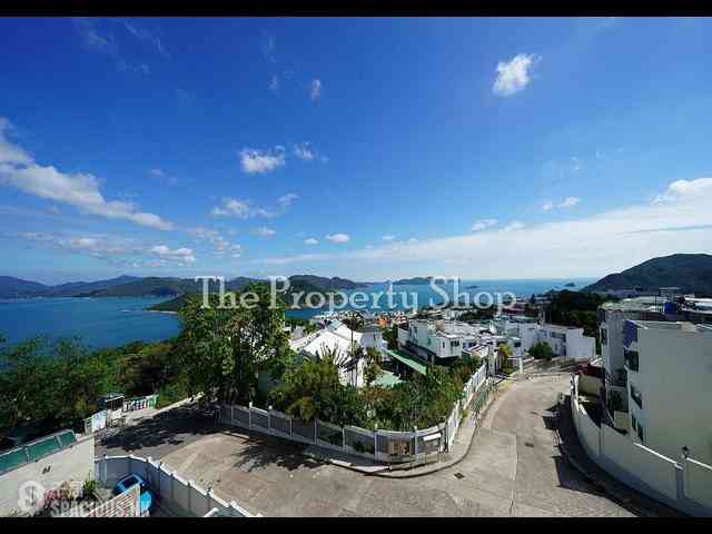 Clear Water Bay - Little Palm Villa 02