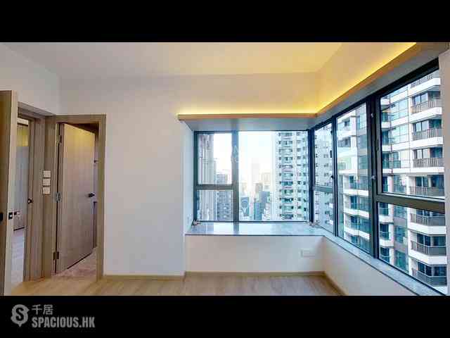 Mid Levels Central - Peach Blossom 14