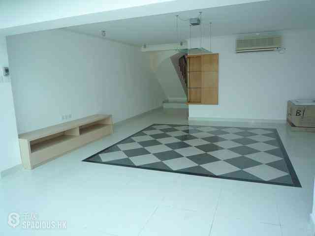 Clear Water Bay - Silver Fountain Terrace 05