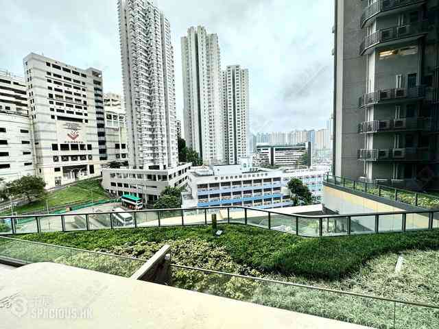 Wong Chuk Hang - The Southside Phase 2 La Marina Tower 2A 01