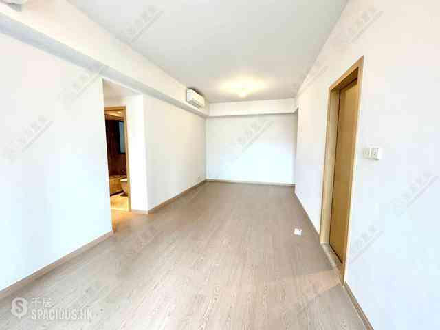Wong Chuk Hang - The Southside Phase 2 La Marina Tower 2A 02