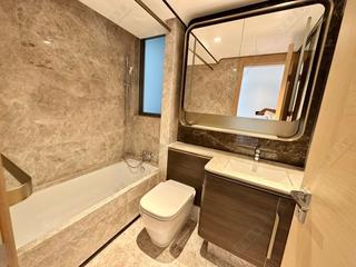 Wong Chuk Hang - The Southside Phase 2 La Marina Tower 2A 03