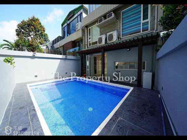 Clear Water Bay - Little Palm Villa 01