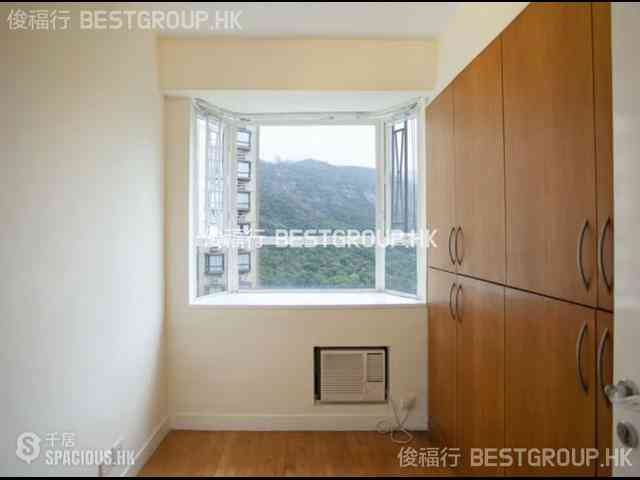 Tai Hang - Ronsdale Garden 03