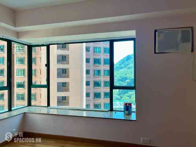 Mid Levels Central - Hillsborough Court Block 1 08