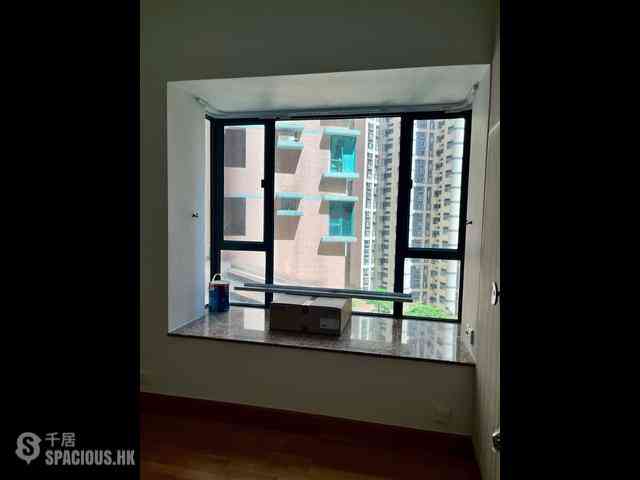 Mid Levels Central - Hillsborough Court Block 1 09