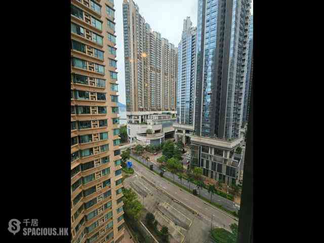 Tai Kok Tsui - Island Harbourview 10