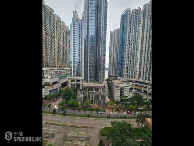 Tai Kok Tsui - Island Harbourview 12