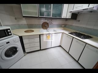Mid Levels Central - Goldwin Heights 04