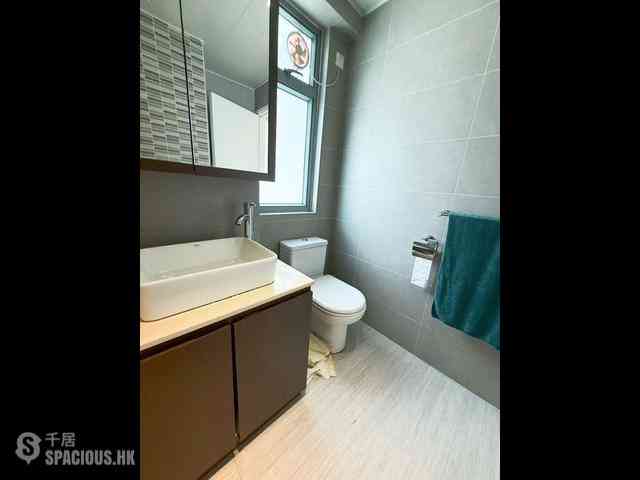 Sai Ying Pun - Kingsfield Tower Block B 10