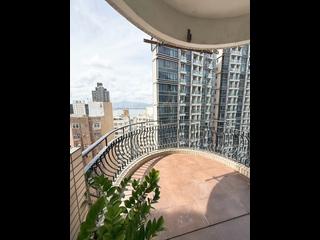 Sai Ying Pun - Kingsfield Tower Block B 02