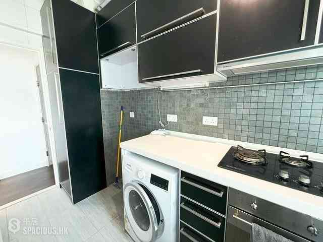 Sai Ying Pun - Kingsfield Tower Block B 06