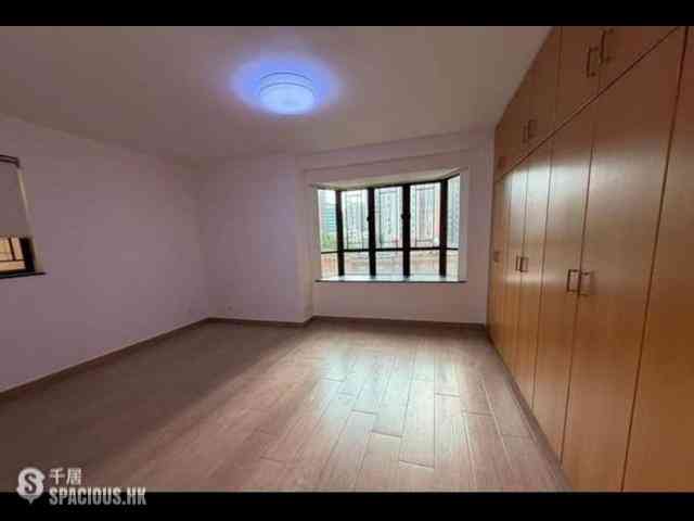 Sai Ying Pun - Ning Yeung Terrace Block B 08