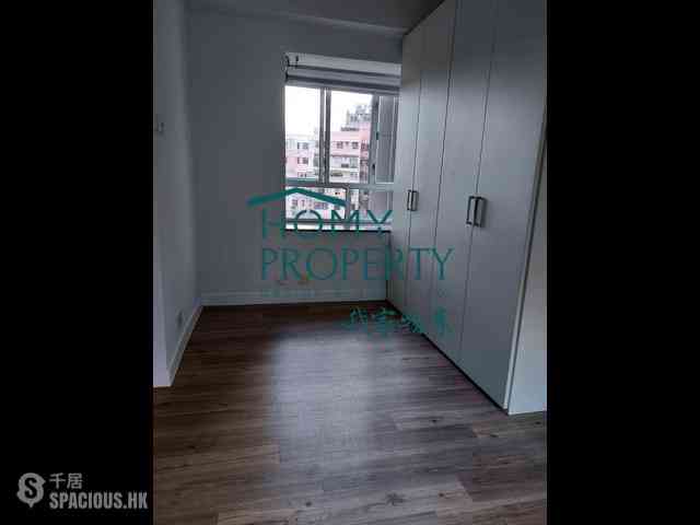 Mid Levels Central - Windsor Court 04