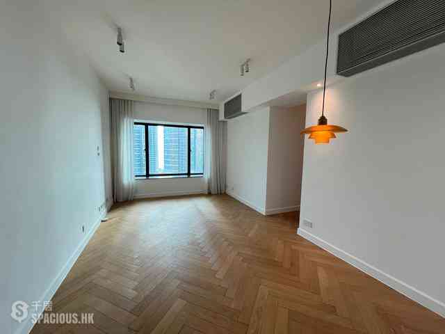 West Kowloon - Sorrento Phase 1 Block 6 03