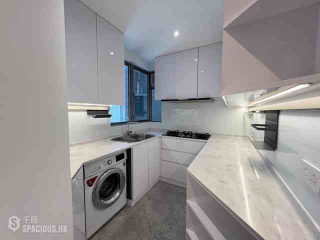 West Kowloon - Sorrento Phase 1 Block 6 04