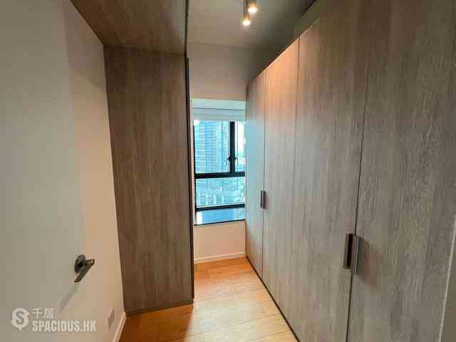 West Kowloon - Sorrento Phase 1 Block 6 08