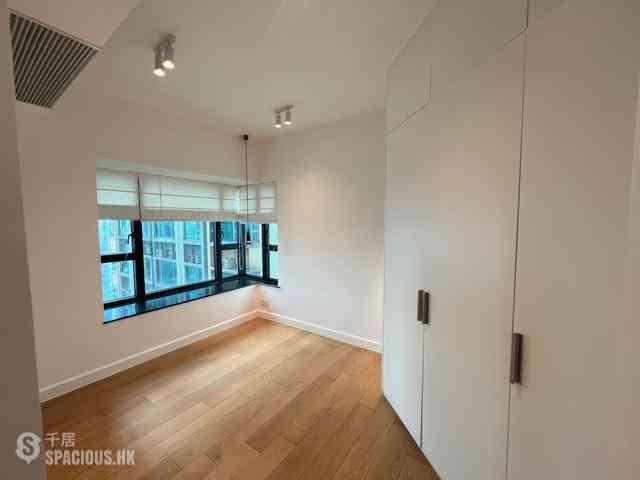 West Kowloon - Sorrento Phase 1 Block 6 09