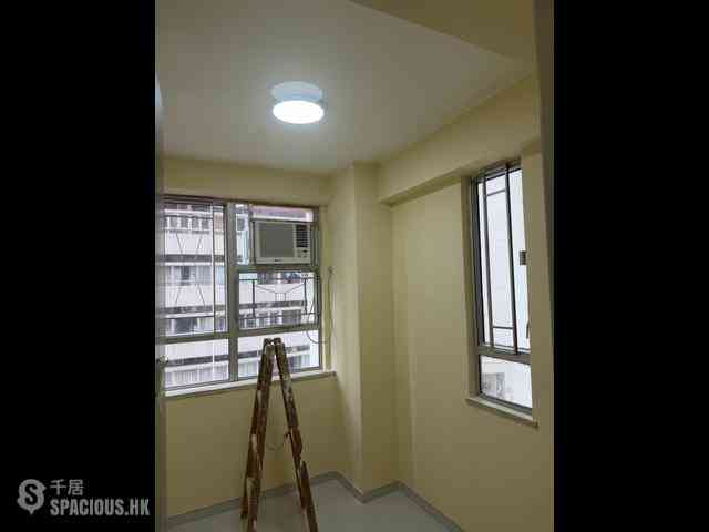 North Point - Fung Cheong Building 05