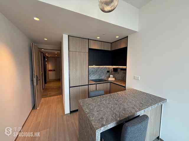 Shek Tong Tsui - The Hilltop 02