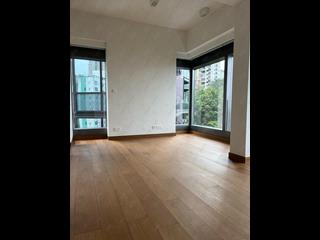 Mid Levels West - University Heights Tower 2 04