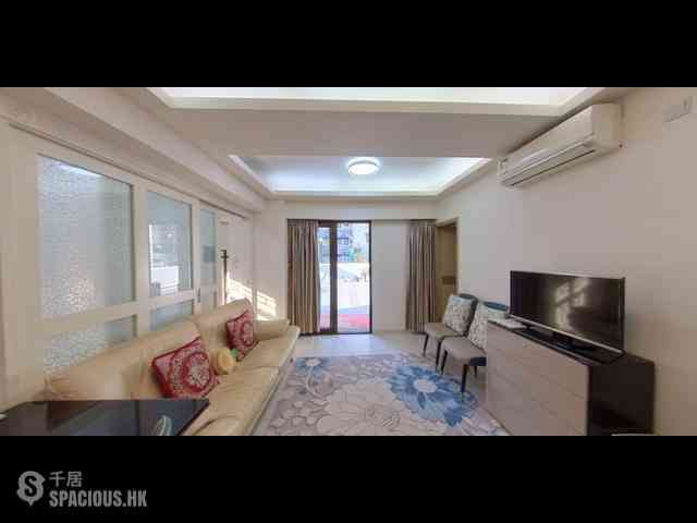Sai Ying Pun - Manifold Court 01