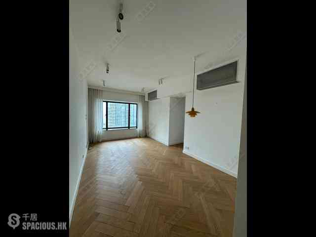 West Kowloon - Sorrento Phase 1 Block 6 01